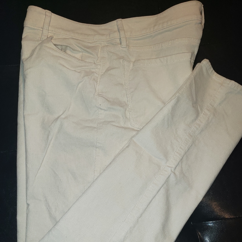 Size 12 Ladies soft corduroy pants extremely soft